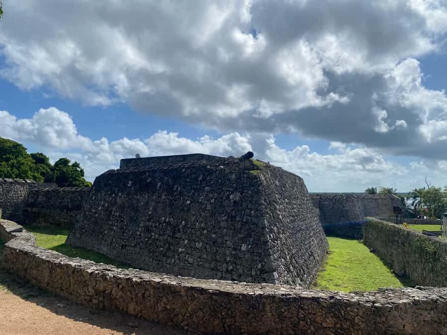 Bacalar: mayas, spaniards, pirates and war of the castes. - The Sum Up