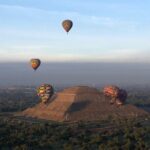 Balloon Flight with Pick Up on CDMX + Breakfast + Pyramids - Key Points