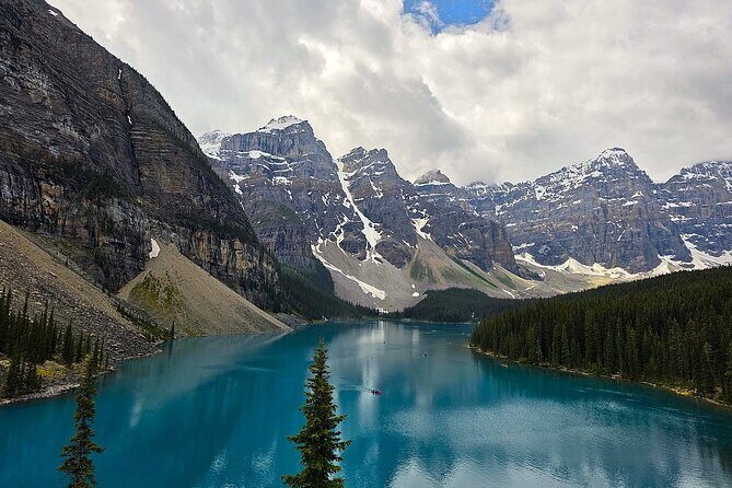 Banff Small-Group Tour in Lake Louise, Moraine and Hidden Gems - Exploring Banff: A Detailed Look at the Tour