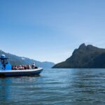 Bowen Island Dinner and Zodiac Boat Tour by Vancouver Water Adventures - Bowen Island Stop: Dining and Exploring