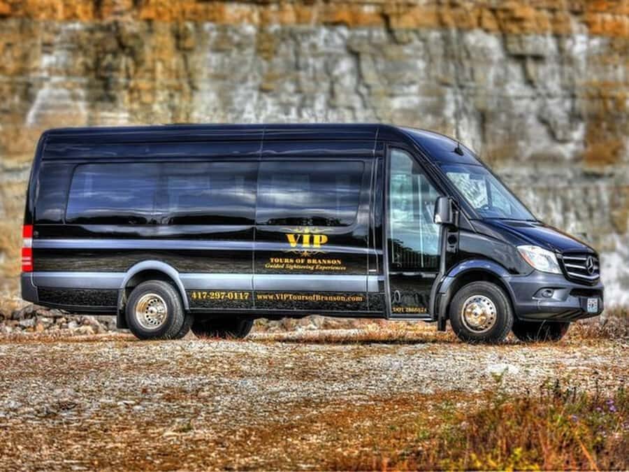 Branson: VIP Wine Tasting and Dinner Tour - Authentic Experiences and Why They Matter