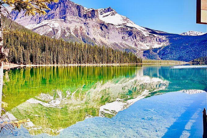 Calgary to Louise, Moraine, Emerald Lake and Johnston Canyon Tour - The Experience in Detail