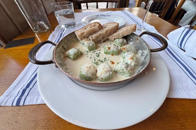 Carmel By the Sea Authentic Walking Food Tour with 5 Dishes - Who Will Love This Tour?