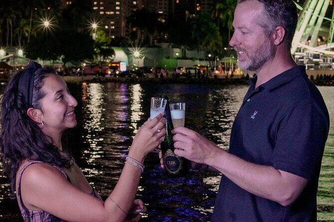 Champagne City Lights Boat Tour - A Closer Look at the Champagne City Lights Boat Tour