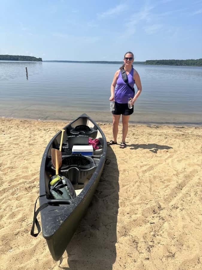 Chapel Hill: Jordan Lake Canoe Rental - The Value of All-Inclusive Equipment and Safety