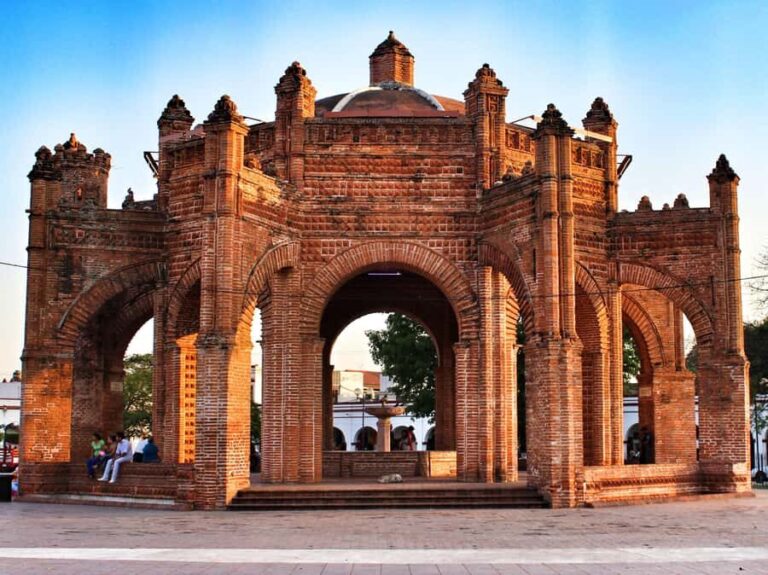 Chiapas 3-day, 2-night package - Day 2: El Chiflón Waterfall and Montebello Lakes