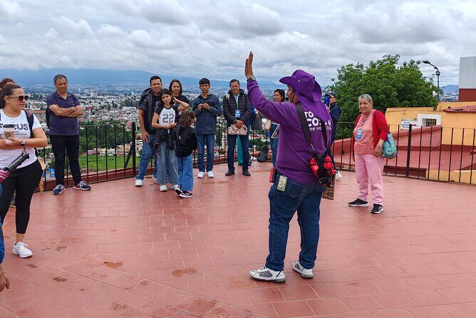 Cholula Discovers His Magic - The Practical Side of the Tour