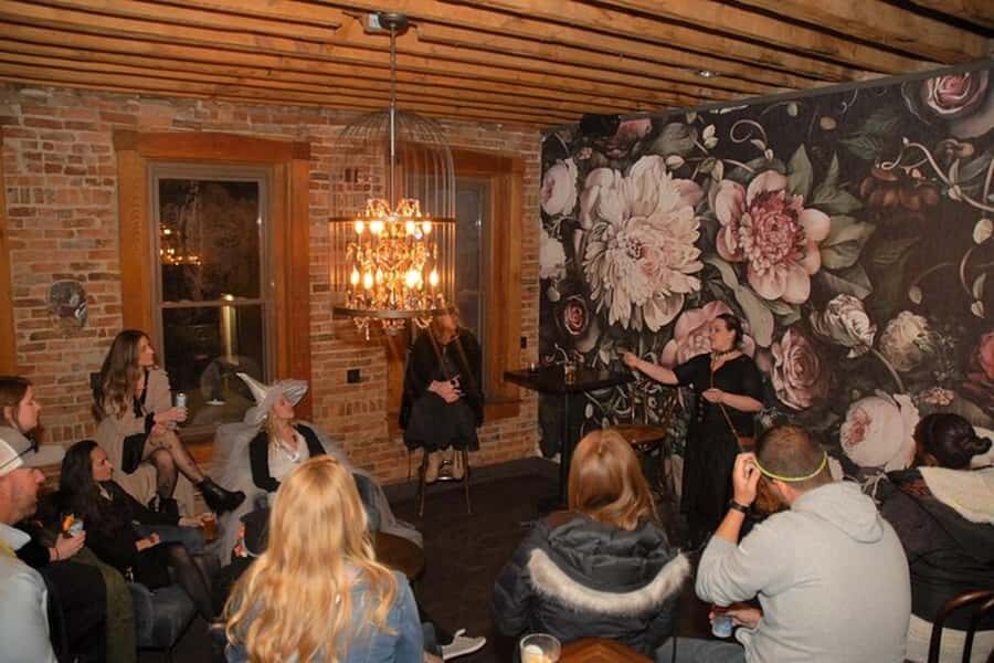 Cincinnati: Haunted Booze and Boos Ghost Walking Tour - A Detailed Breakdown of the Experience