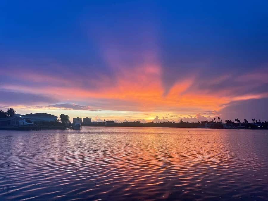 Clearwater: 4 Hour Private Pontoon Boat Rental with Captain - Why This Tour Stands Out