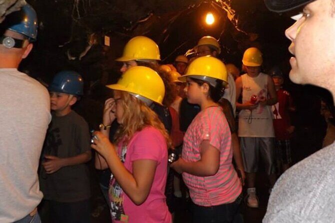 Crystal Gold Mine Tour With Gold Panning and Miner's Museum Visit - Exploring the Crystal Gold Mine Tour in Detail