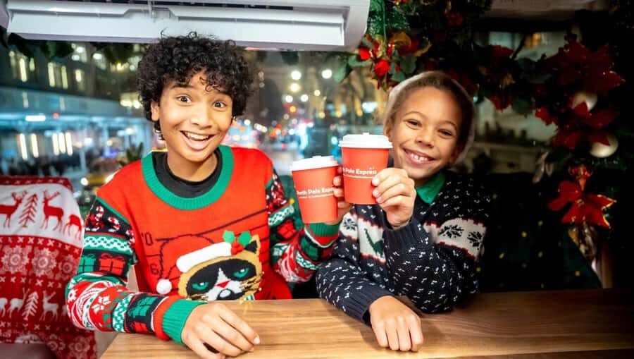 Dallas: North Pole Express Bus Tour Grapevine - The Itinerary in Detail