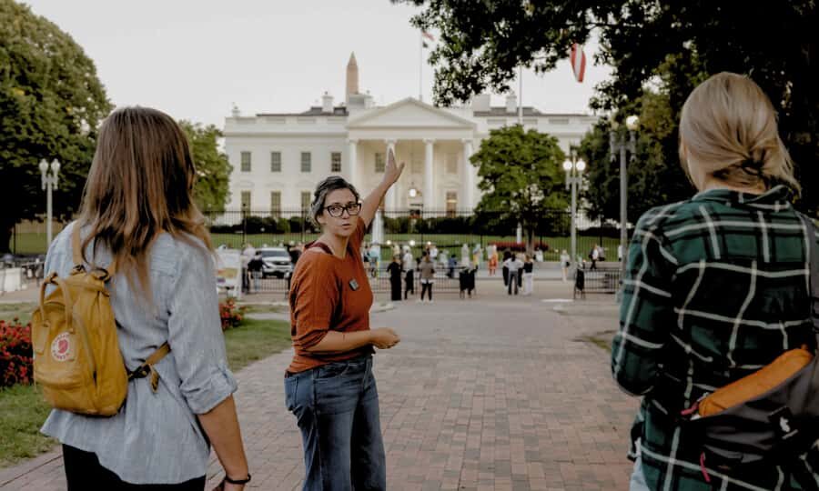 DC: White House Crime, Scandal, Murder Adult-Only Night Tour - An In-Depth Look at What You Can Expect