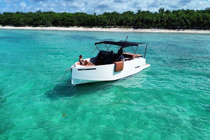 De Antonio D28 - Private Boat Tour (SEVEN MARES) - A Detailed Look at the De Antonio D28 Private Boat Adventure