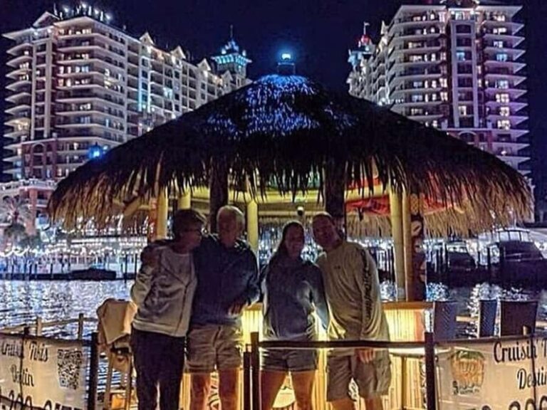 Destin: Harbor Lights Night Cruise on Cruisin Tikis - Who It’s Best For