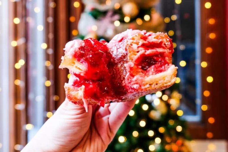 Detroit: Donuts, Pastries & Sweet Treats Walking Tour - Why This Tour Works Well