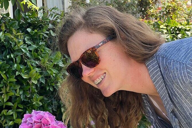 Discover Lush Gardens, Trees & Neighborhoods: Private - Practical Details That Matter