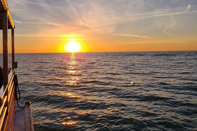 Dolphin Sunset Cruise with Drinks Included - Why This Tour Offers Good Value