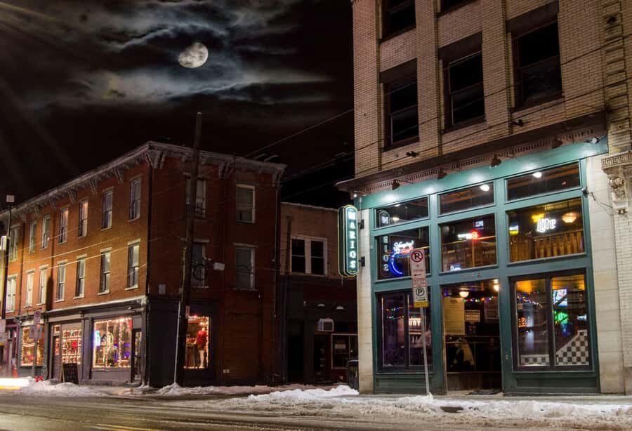 Echoes from the Iron Forge: Pittsburgh Phantoms Ghost Tours - Why Visit Pittsburgh’s Haunted Side?