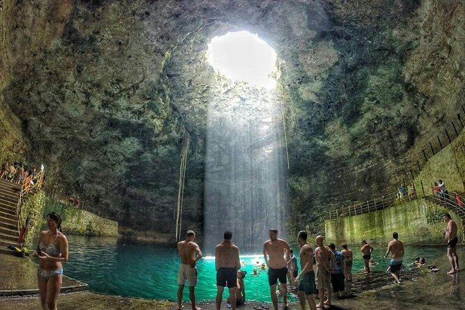 EXPERIENCE CHICHÉN ITZÁ at NIGHT, CENOTE, BUFFET & VALLADOLID - Who Is This Tour Best For?
