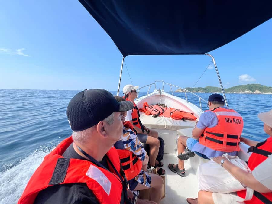 Experience the bays of Huatulco with a visit to Chachacual Beach - A Deep Dive into the Huatulco Bay Experience