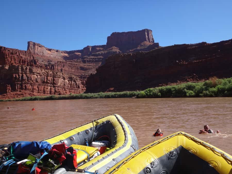 From Moab: Canyonlands 4x4 Drive and Calm Water Cruise - Who Would Enjoy This Tour?