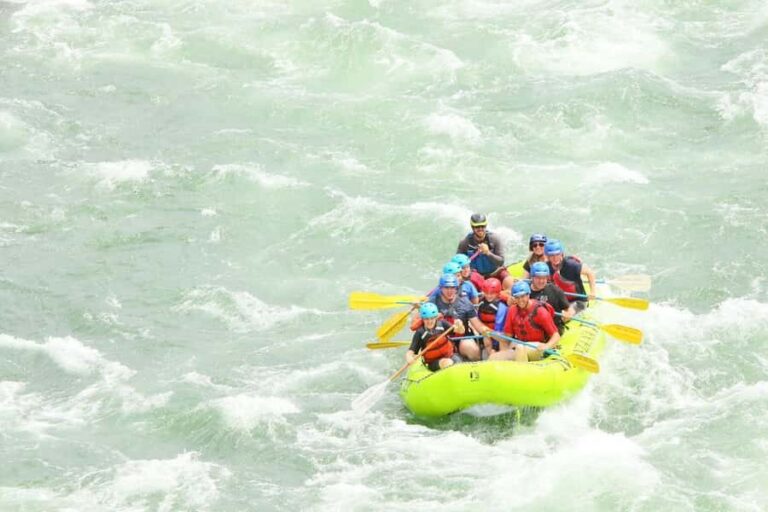 Gardiner: Full Day Raft Trip on the Yellowstone River+Lunch - An In-Depth Look at the Yellowstone River Rafting Trip