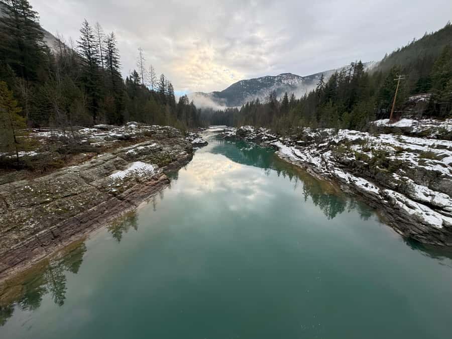 Glacier National Park: Combo Driving Tour + Snowshoe Trek - Exploring Glacier National Park in Winter: A Closer Look