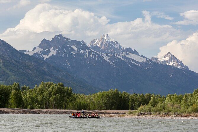 Grand Teton Views 7-Mile Snake River Scenic Float in Jackson - What Guides Bring to the Experience