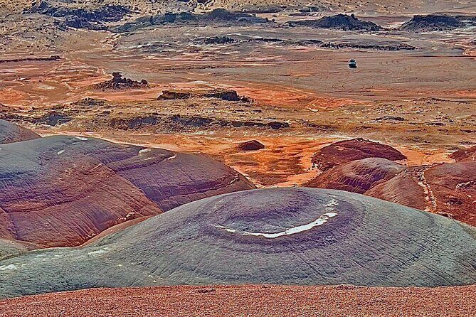Hanksville Moonscape Overlook and Long Dong Silver Tour - Exploring Utah’s Landmarks: What You Can Expect