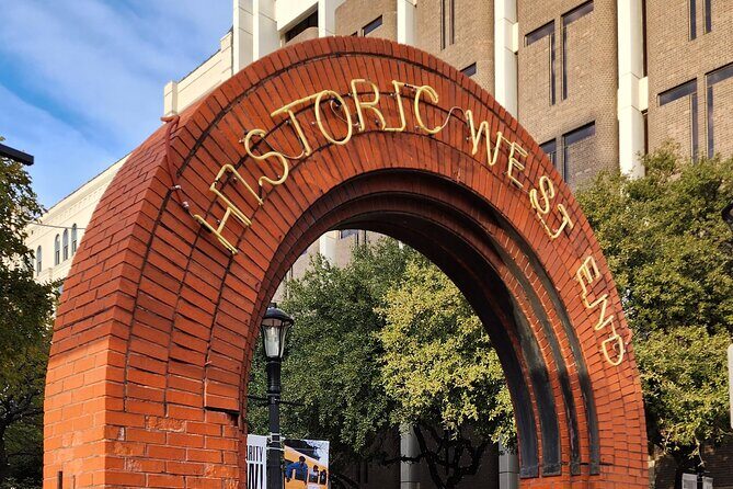 Historic Dallas Downtown Solo Self Guided Walking Tour - Texas School Book Depository and the Assassination
