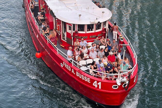 Historical Fireboat River Tour - A Detailed Look at the Chicago Fireboat Tour