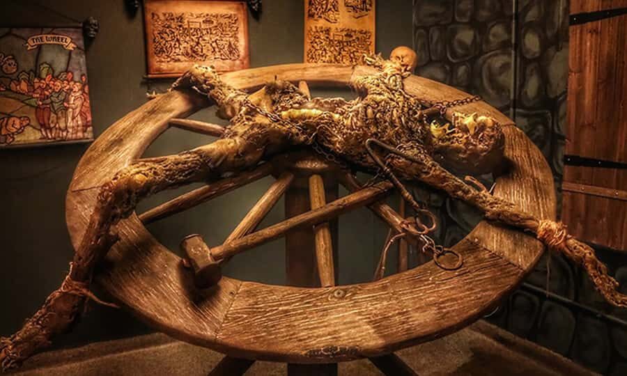 Hollywood: Medieval Torture Museum Ticket with Ghost Hunting - Why This Museum is a Must-Visit for Certain Travelers