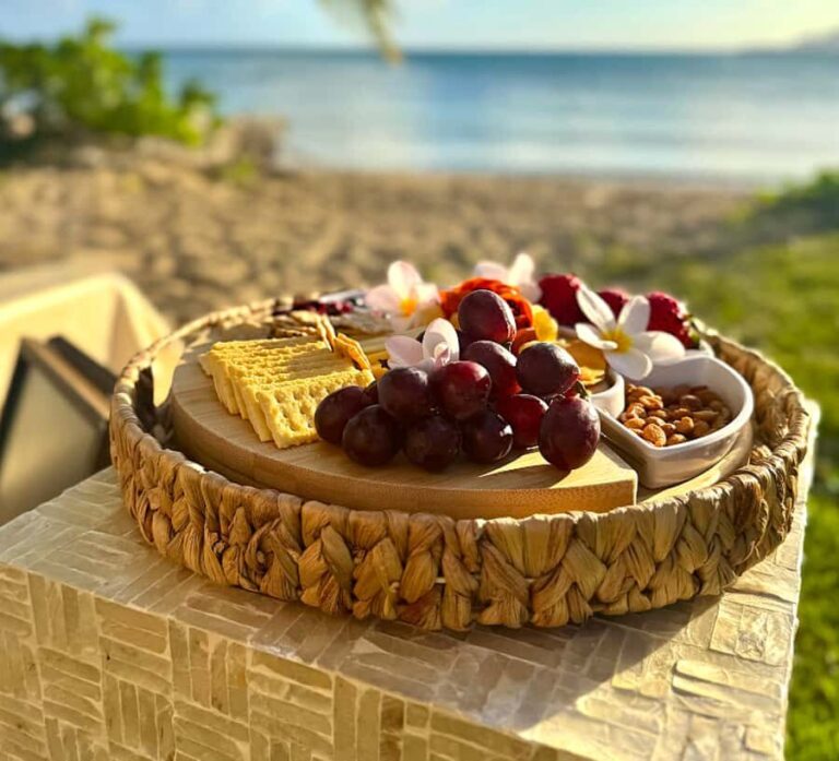 Honolulu: Secluded Beachside Luxury Picnic & Painting - Key Points