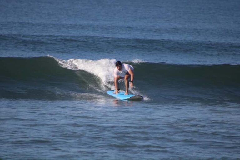 Ixtapa: A Surfing Experience for Beginners and Families - What to Expect During Your Surfing Session