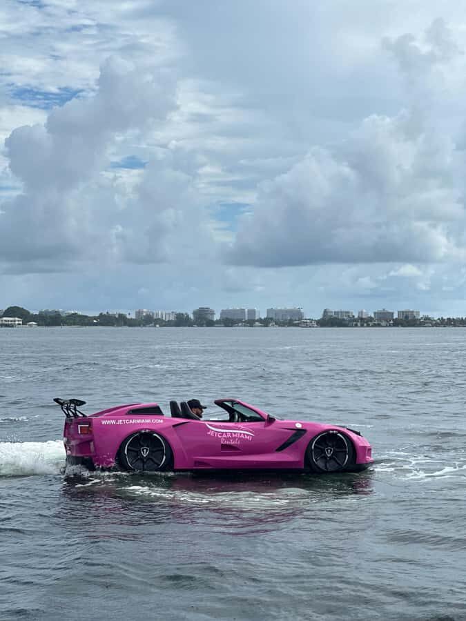 Jetcar Miami: 1 JetCar Rental | 1h | 250$ due at Check-in - What Makes This Tour Stand Out?