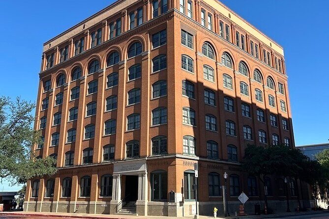 JFK Scene Dallas 1.5 Hour Private Walking Tour - A Detailed Look at the JFK Scene Dallas Tour