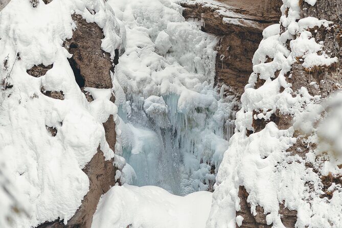 Johnston Canyon: Frozen Falls - The Experience in Detail