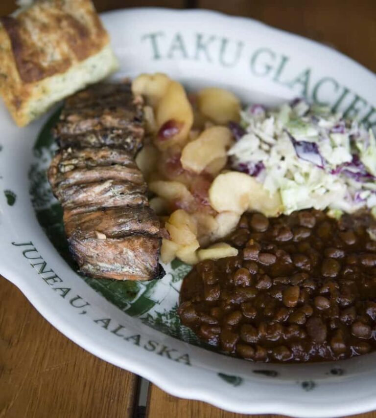 Juneau: Taku Glacier Lodge 5-Glacier Flight & Feast - Practical Details and Tips