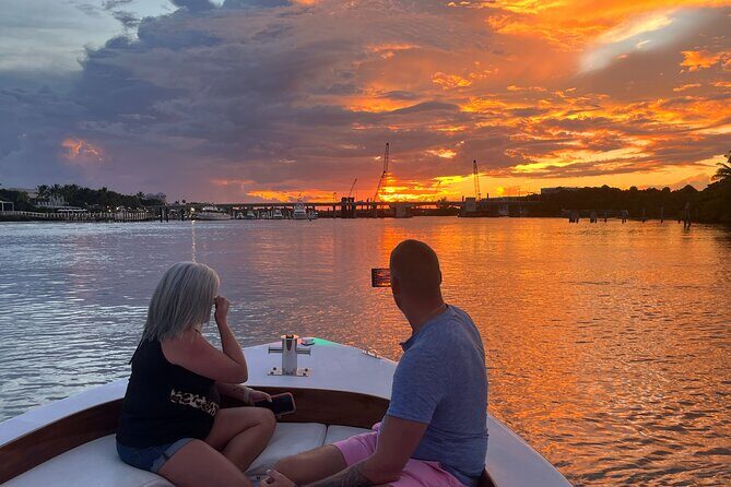 Jupiter Island Historic Narrated Sunset Cruise - Small Group - Exploring the Jupiter Sunset Cruise: An Authentic Experience