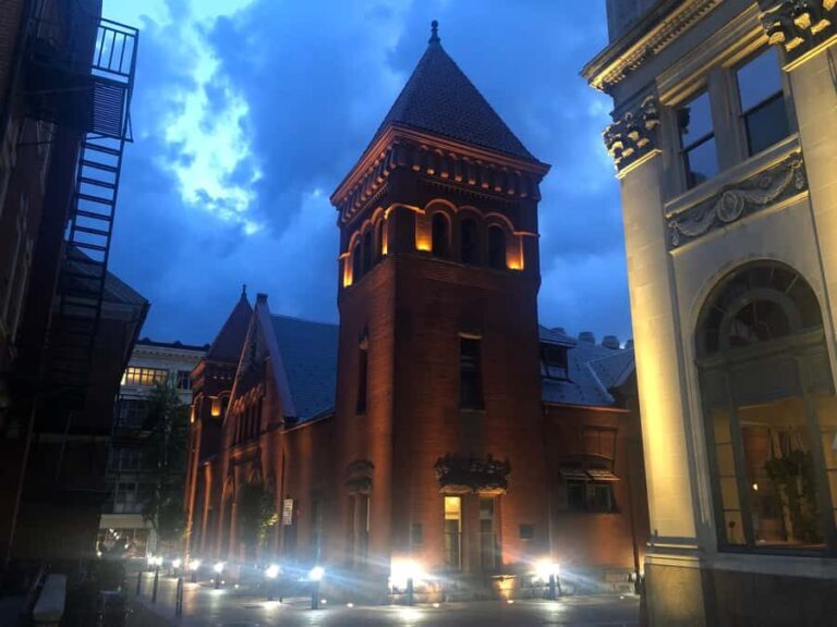 Lancaster: Evening Ghost Tour by Candlelight - FAQ: Lancaster Evening Ghost Tour by Candlelight