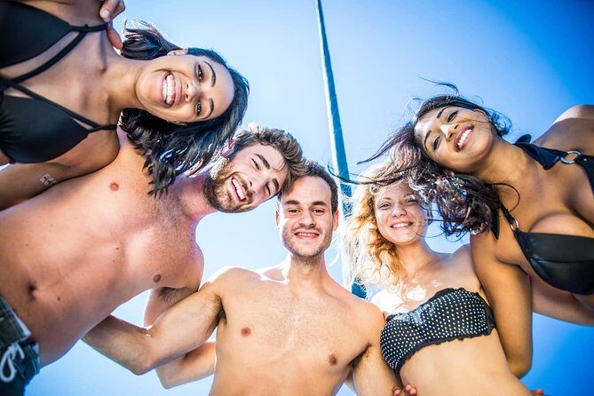 Las Vegas Day Club Crawl & Party Bus VIP Tour - Detailed Review of the Las Vegas Day Club Crawl & Party Bus VIP Tour