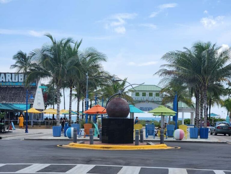 Lauderdale by The Sea: All-Inclusive Beach Chair/Cabana Rent - Who Should Consider This?