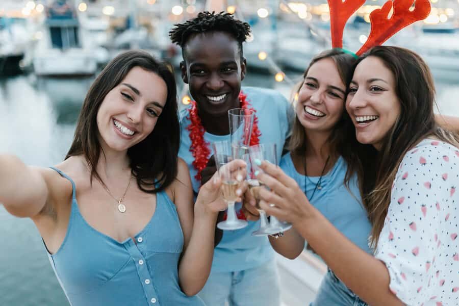 Long Beach: Valentine's Day Dinner or Singles Cruise - A Deep Dive into the Long Beach Valentine’s Day Cruises