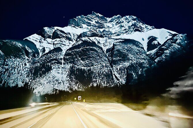 Lux Adventure Calgary to Golden via Banff and Lake Louise - The Iconic Lake Louise and a Mountain Lunch