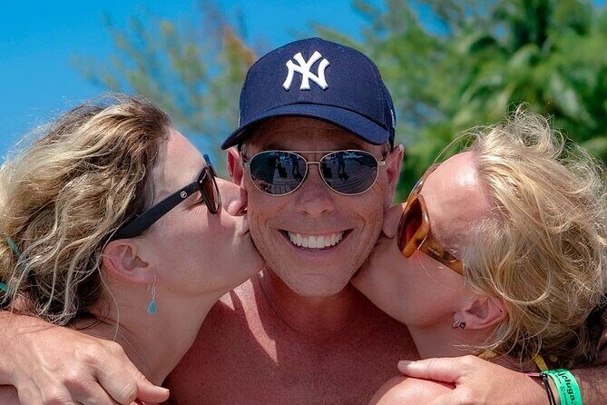 Luxury Catamaran to Isla Mujeres, Snorkeling, Buffet and Ice Bar - Isla Mujeres: Free Time and Exploration