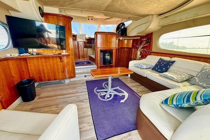 Luxury Yacht Charter Experience in Miami - A Deep Dive into the Miami Luxury Yacht Experience