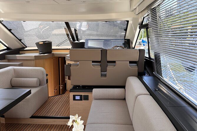 Luxury Yacht Rental in Miami Beneteau 52 for 6 People - Why This Yacht Trip Offers Good Value