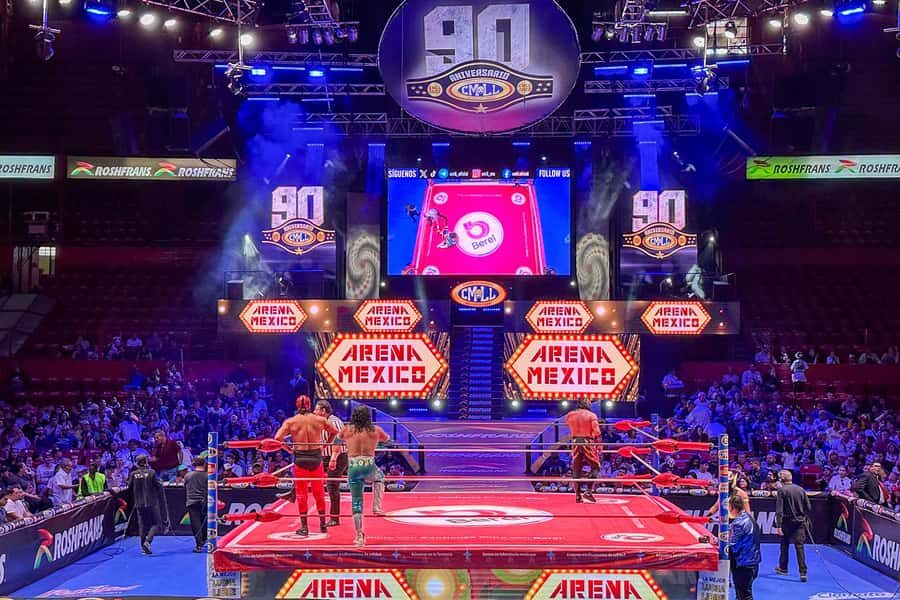 Mexico City: Mexican nightlife with shots and lucha libre - A Complete Look at the Experience