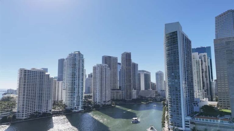 Miami Boat Tour : Mansions & Skyline with optional Pick-up - Who Will Enjoy This Tour?