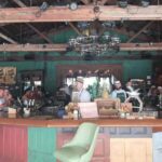 Miami: Food tour in French in a convertible Mustang or luxury SUV - Authentic Flavors and Cultural Insights